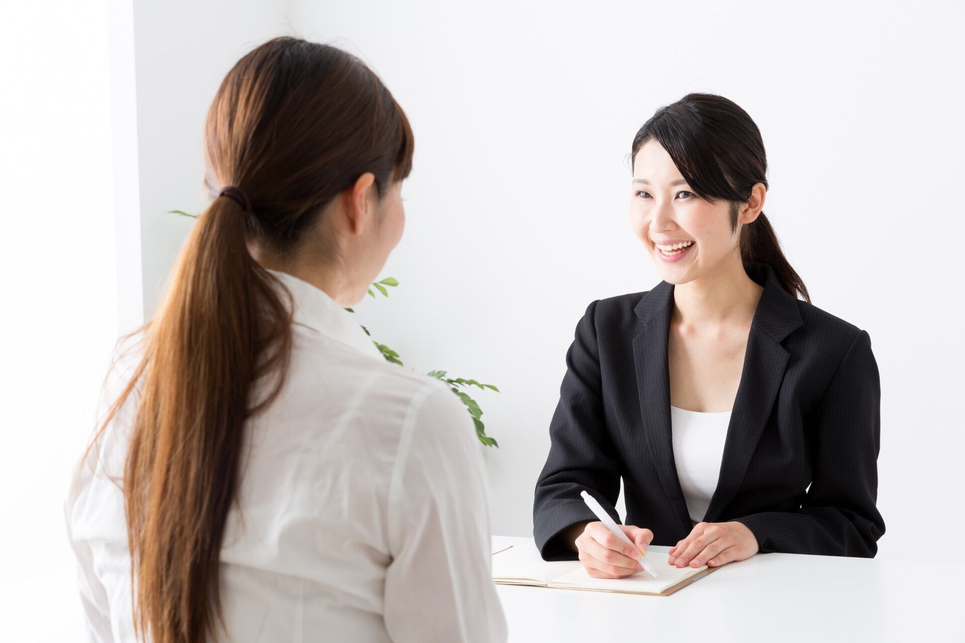 個別対応で安心の婚活相談を　　お問い合わせ